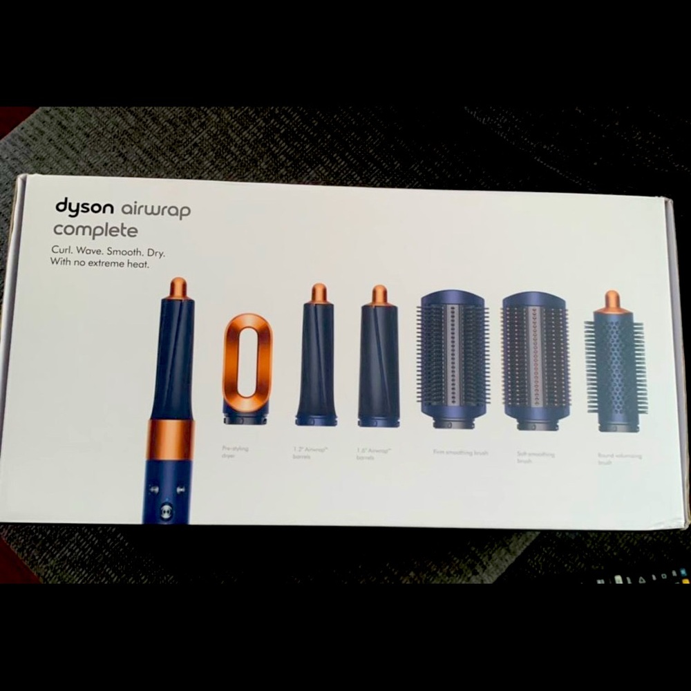 Dyson airwrap complete